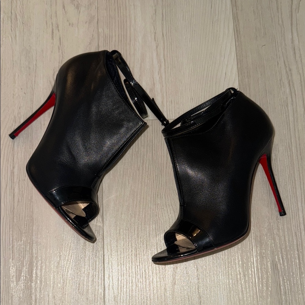 Christian Louboutin Black Leather Heels - Picture 4 of 14